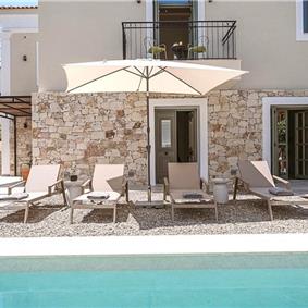 5 bedroom villa with indoor and outdoor pool in Chania town, sleeps 10
